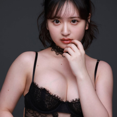 모모지리 카나메 avloom